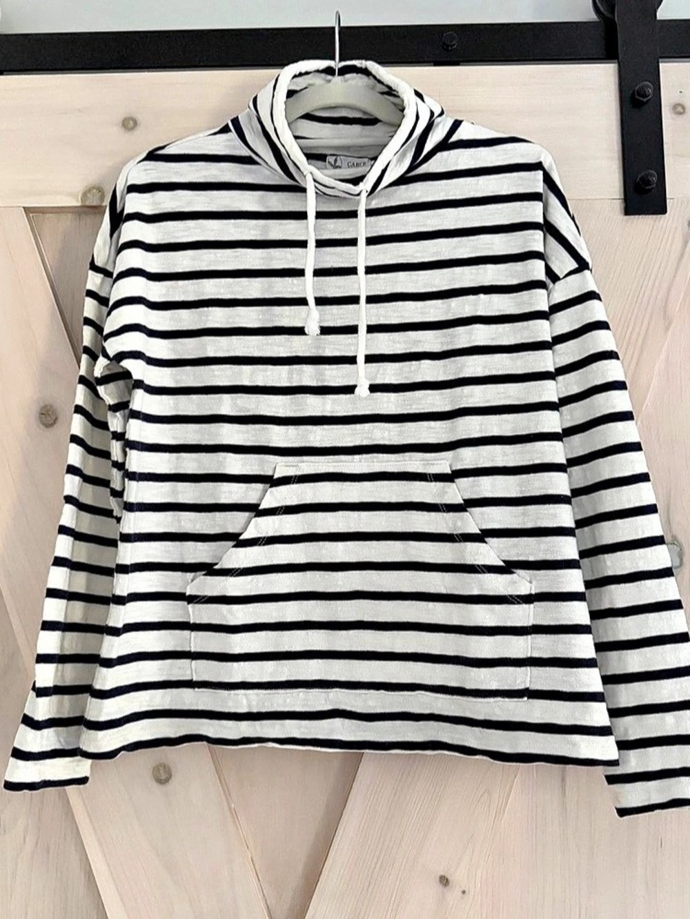 Carve Designs Bodie Funnel Neck Striped Rugby Jersey White & navy XS
